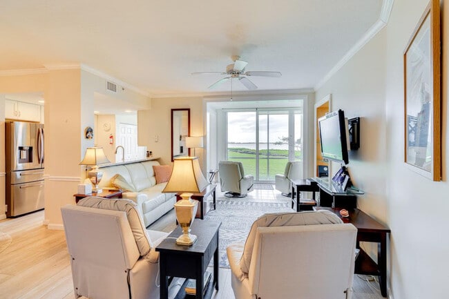 5799 NE Island Cove Way, Unit SI ID1385725P