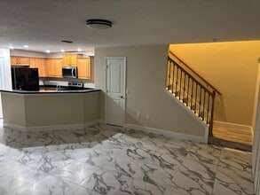 2504 Aventurine St in Kissimmee, FL - Foto de edificio - Building Photo