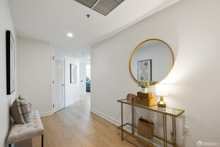 201 Folsom St in San Francisco, CA - Building Photo