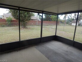 18448 Iris Rd in Ft. Myers, FL - Building Photo