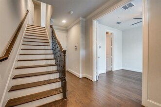 2262 Alterbrook Ln in Dallas, TX - Building Photo - Building Photo