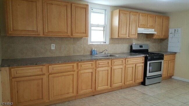 252 N 4th St in Paterson, NJ - Building Photo - Building Photo