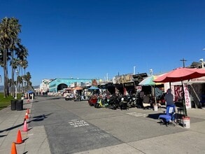 1401 Venice Blvd Venice in Venice, CA - Building Photo - Building Photo