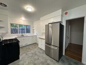 1310-1312 Bath St in Santa Barbara, CA - Building Photo - Building Photo