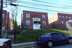 3051 30th St SE in Washington, DC - Building Photo