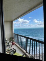 9500 S Ocean Dr, Unit 1507 in Jensen Beach, FL - Building Photo