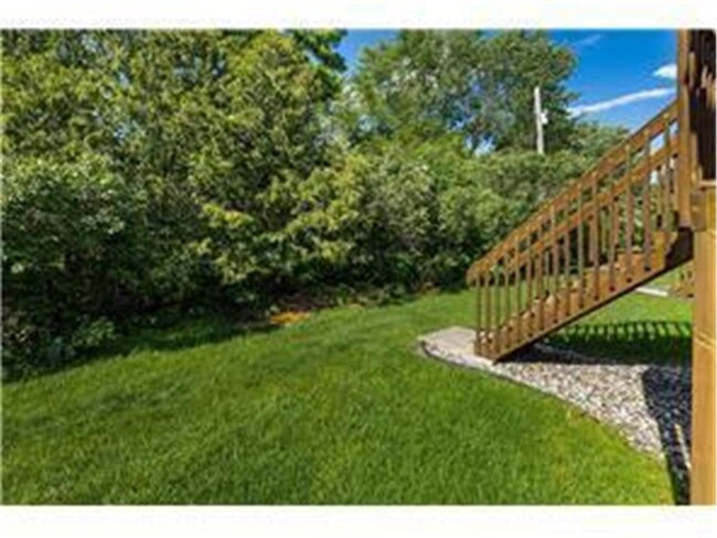 334 W 5th St in Waconia, MN - Building Photo - Building Photo