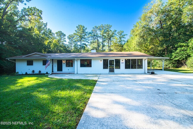 property at 1925 FL-16
