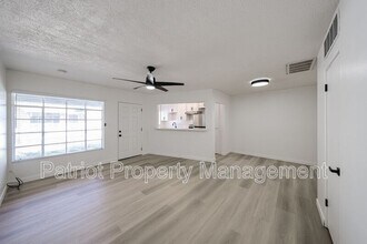 2945 N 19th Ave in Phoenix, AZ - Building Photo - Building Photo