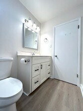 418 N 8th St, Unit 418 in Herrin, IL - Building Photo - Building Photo