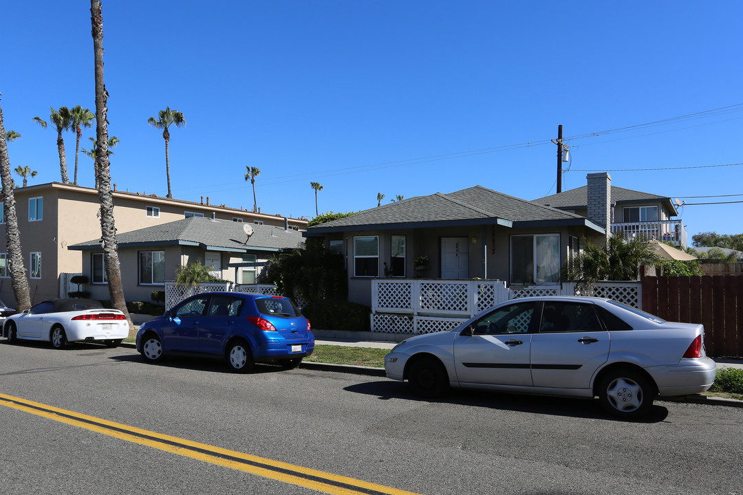 1212 S Pacific St in Oceanside, CA - Building Photo