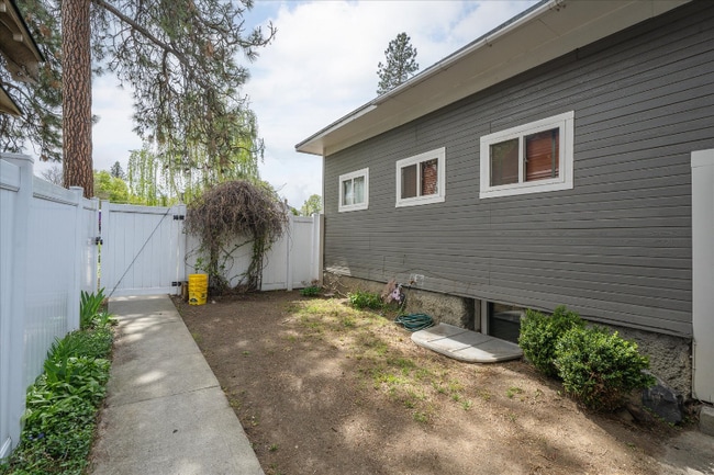 1520 W Tenth Ave in Spokane, WA - Building Photo - Building Photo