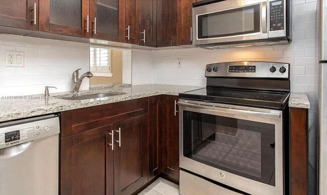 property at 633 NE 2nd Ave