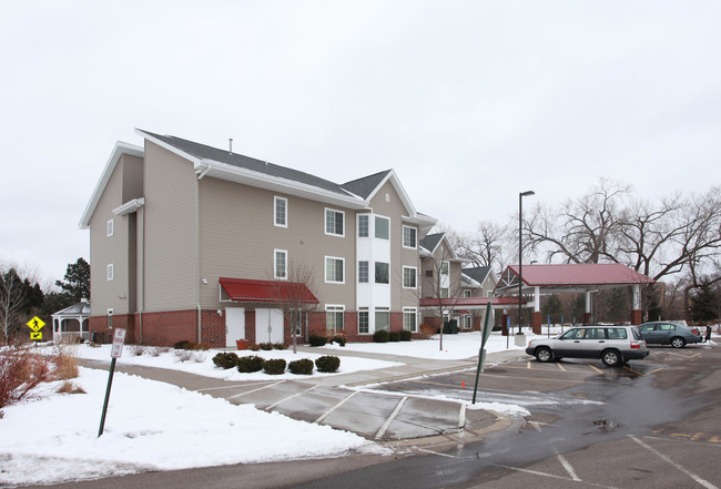 Kingsley Commons in Minneapolis, MN - Foto de edificio - Building Photo