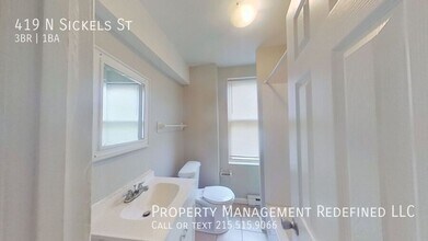 419 N Sickels St in Philadelphia, PA - Building Photo - Building Photo