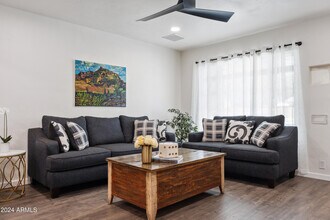 3814 N 36th St in Phoenix, AZ - Foto de edificio - Building Photo