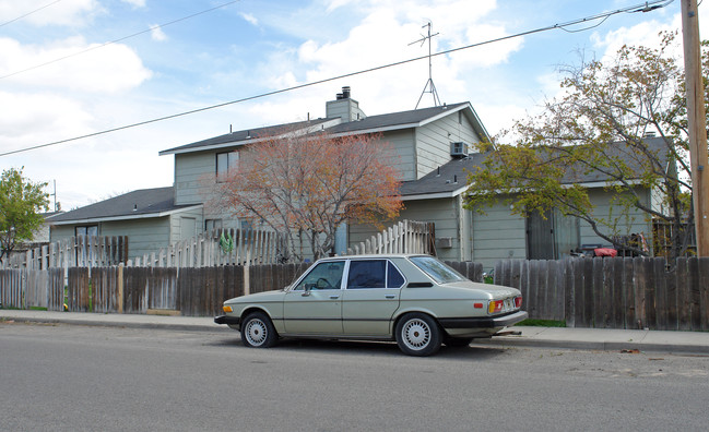 648-650 Monroe St in Twin Falls, ID - Foto de edificio - Building Photo