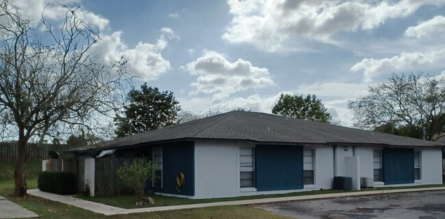 5350 SE 30th Pl in Ocala, FL - Foto de edificio - Building Photo