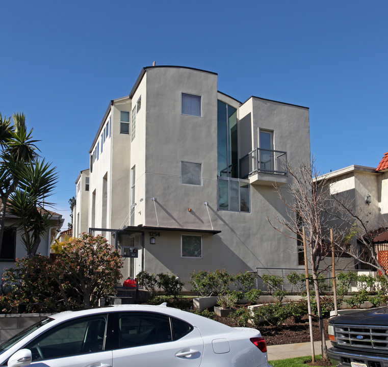 1254 24th St in Santa Monica, CA - Building Photo