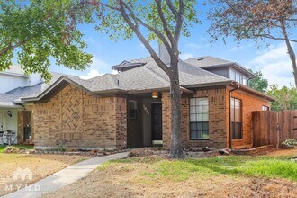 1823 Cordova Dr in Mesquite, TX - Foto de edificio - Building Photo