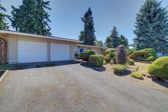 10509 SE 227th St in Kent, WA - Building Photo - Building Photo