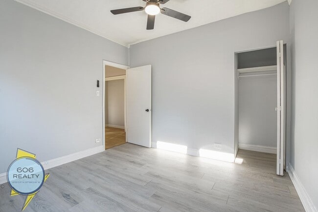 5250 S Drexel Ave in Chicago, IL - Building Photo - Building Photo
