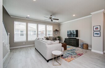 1912 Honey Mound Dr in Houston, TX - Building Photo - Building Photo