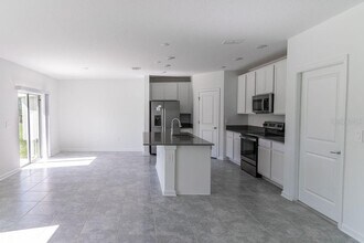 223 Brave Rd in Davenport, FL - Building Photo - Building Photo