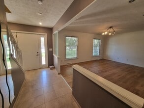 16946 Antler Ln in Strongsville, OH - Building Photo - Building Photo