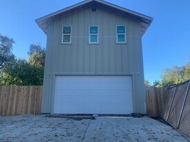 149 W 21st St in Chico, CA - Building Photo