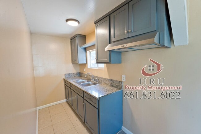 2731 Security Ave in Bakersfield, CA - Building Photo - Building Photo