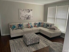 1001 Rue Max St in Pensacola, FL - Building Photo - Building Photo