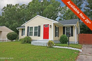 1015 River St in Jacksonville, NC - Building Photo
