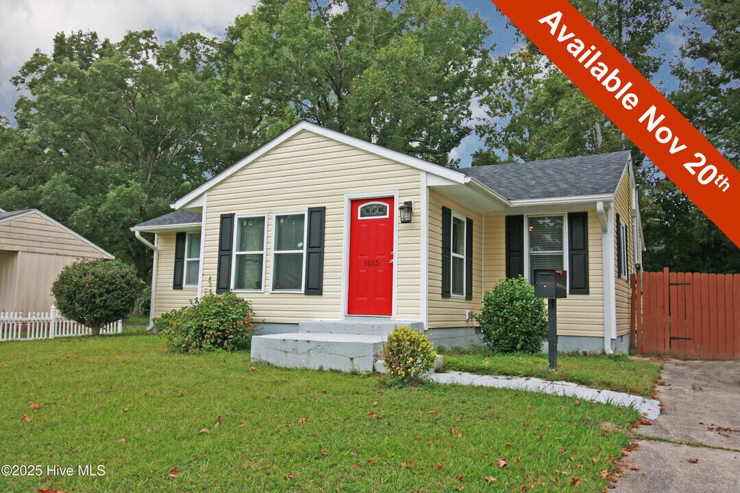 1015 River St in Jacksonville, NC - Building Photo