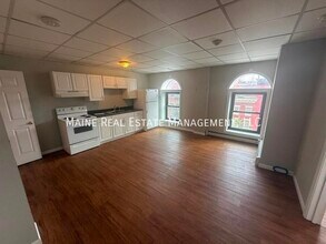 35 Main St in Bangor, ME - Building Photo - Building Photo