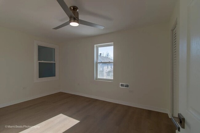 7341 S Maryland Ave in Chicago, IL - Building Photo - Building Photo