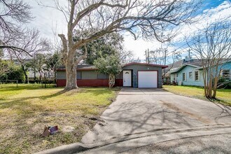 201 W Saunders St, Unit 4-802 in League City, TX - Building Photo - Building Photo
