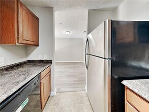 4101 Fairington Club Dr in Stonecrest, GA - Building Photo - Building Photo