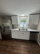 1947 Wild Cherry Dr in Tallahassee, FL - Building Photo - Building Photo