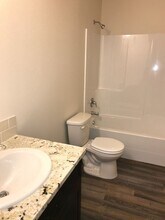 613 S Locust Ln in Moses Lake, WA - Building Photo - Building Photo