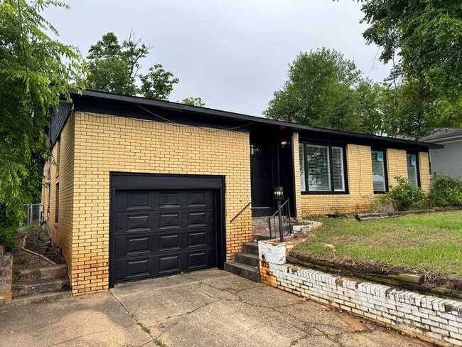 1206 S Fleishel Ave in Tyler, TX - Building Photo - Building Photo