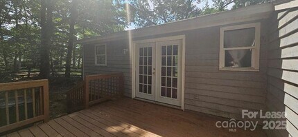 8106 Tamalpais Ct in Charlotte, NC - Foto de edificio - Building Photo