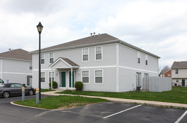 Millstone Lakes Apartments in Columbus, OH - Foto de edificio - Building Photo