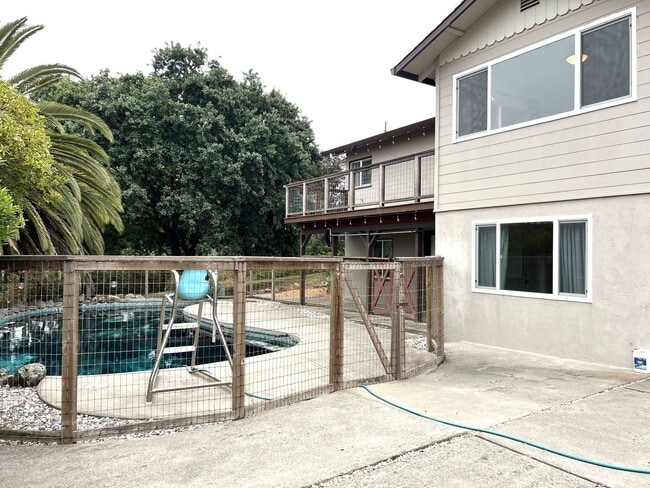 property at 1099 Jacobsen Ln