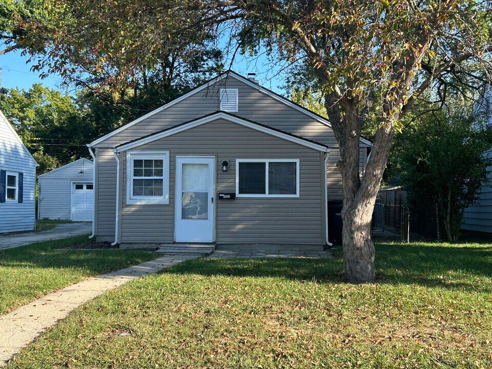 1425 Oak Ct in Lafayette, IN - Building Photo