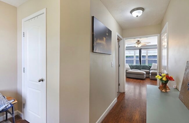 642 Ken Pilkerton Dr in Smyrna, TN - Foto de edificio - Building Photo