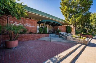 Balboa Biltmore Condominium in Encino, CA - Building Photo