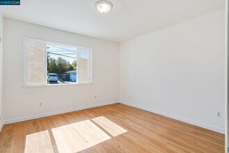 3160 D St in Hayward, CA - Building Photo - Building Photo