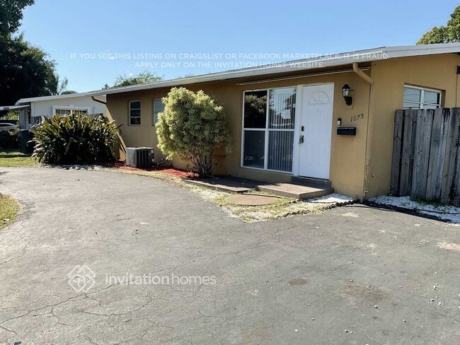 1275 SW 28th Rd in Fort Lauderdale, FL - Foto de edificio - Building Photo