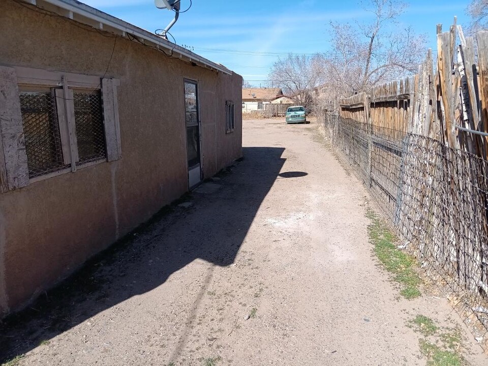 605 Griegos Rd NW-Unit -605 1/2 in Albuquerque, NM - Building Photo